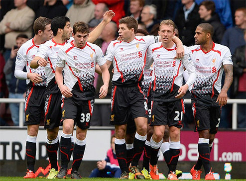 本赛季单场犯规次数最多的8场比赛，开拓者独占4场