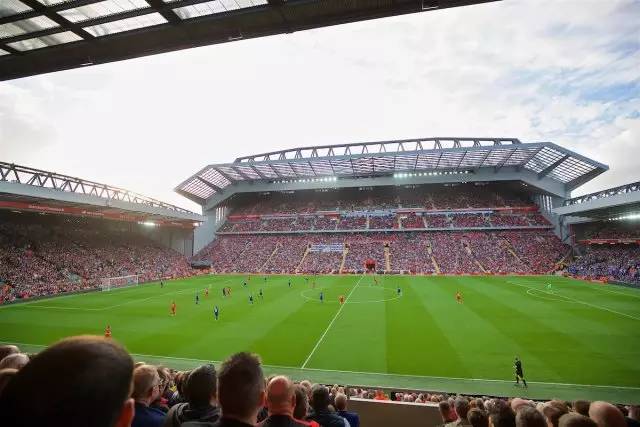 球星连续进球，引领全队节奏